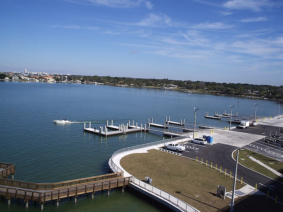 Nearby Belleair Causeway Boat Ramp Park, viewed from the bridge